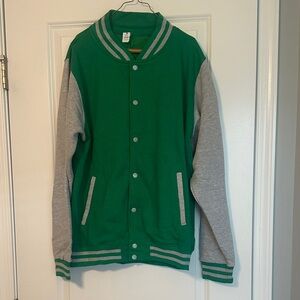 Men’s Large Green and Gray Varsity Style Jacket 🍀🍀🍀